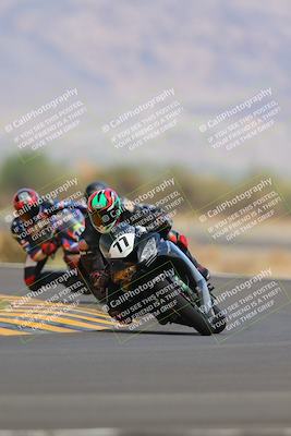 media/Sep-11-2022-SoCal Trackdays (Sun) [[81b7e951af]]/Turn 14 (1130am)/